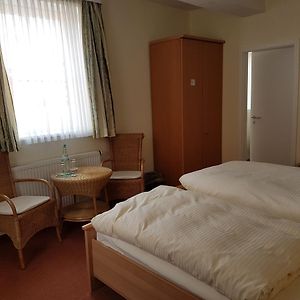 Standard Zimmer mit Kingsize-Bett